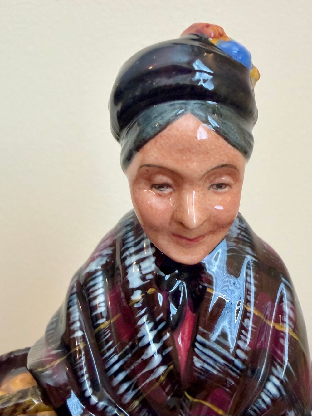 Royal Doulton 'The Orange Lady' Porcelain Figurine Vintage 1959, Artist Stamped
